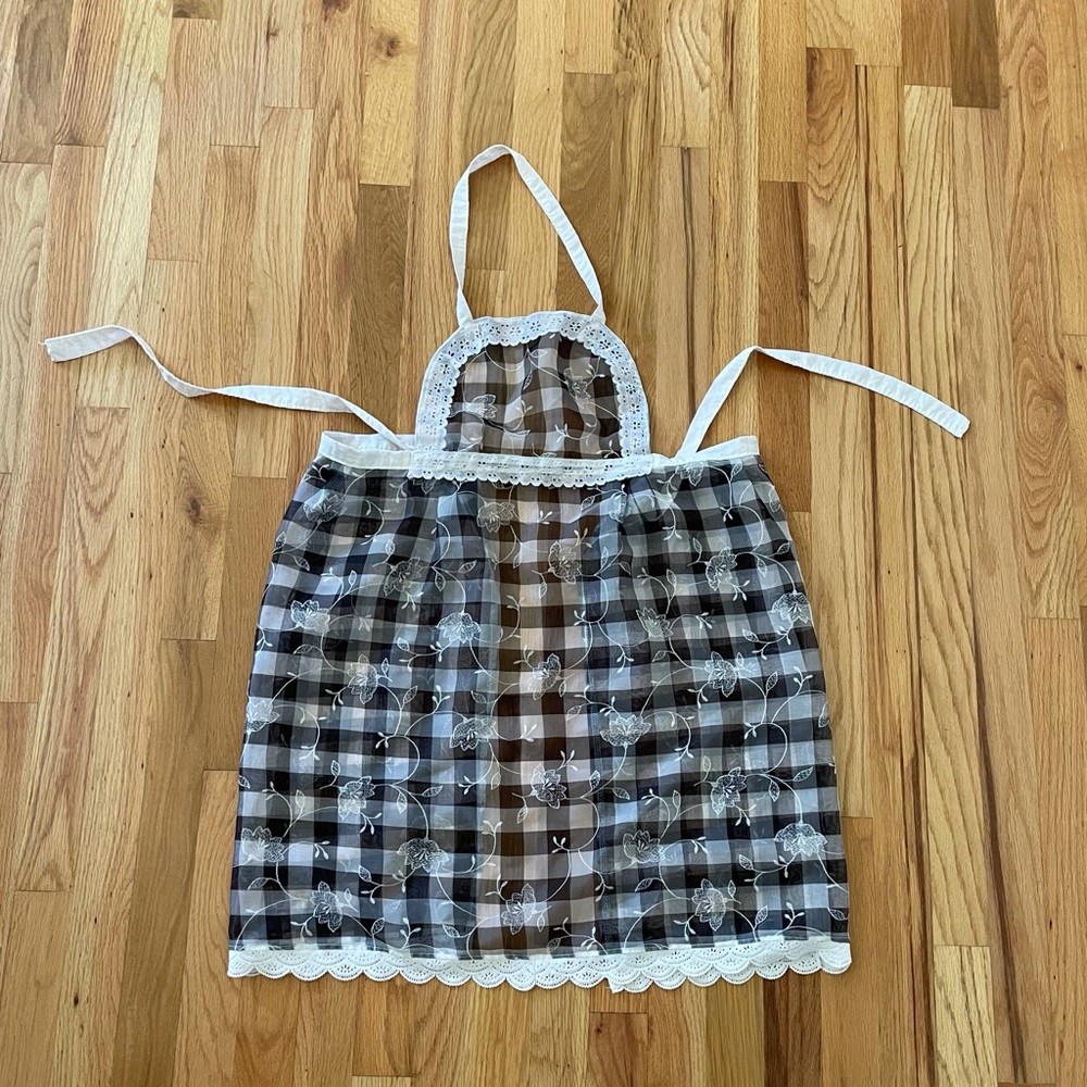 🌷 Vintage Cleaning/Cooking Apron